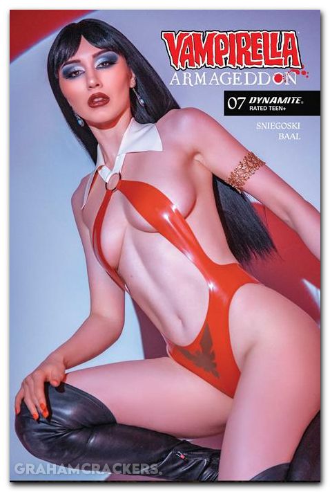 Vampirella Armageddon #7 (2025) cover d cosplay variant