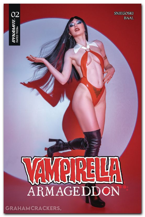 Vampirella Armageddon #2 (2025) cover d cosplay